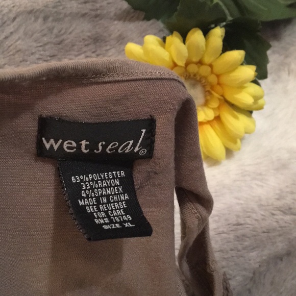 Women’s XL tank top - Picture 3 of 4